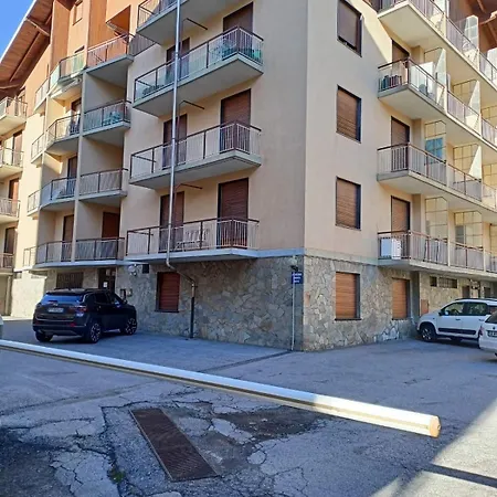 Centro Via Medail Apartment